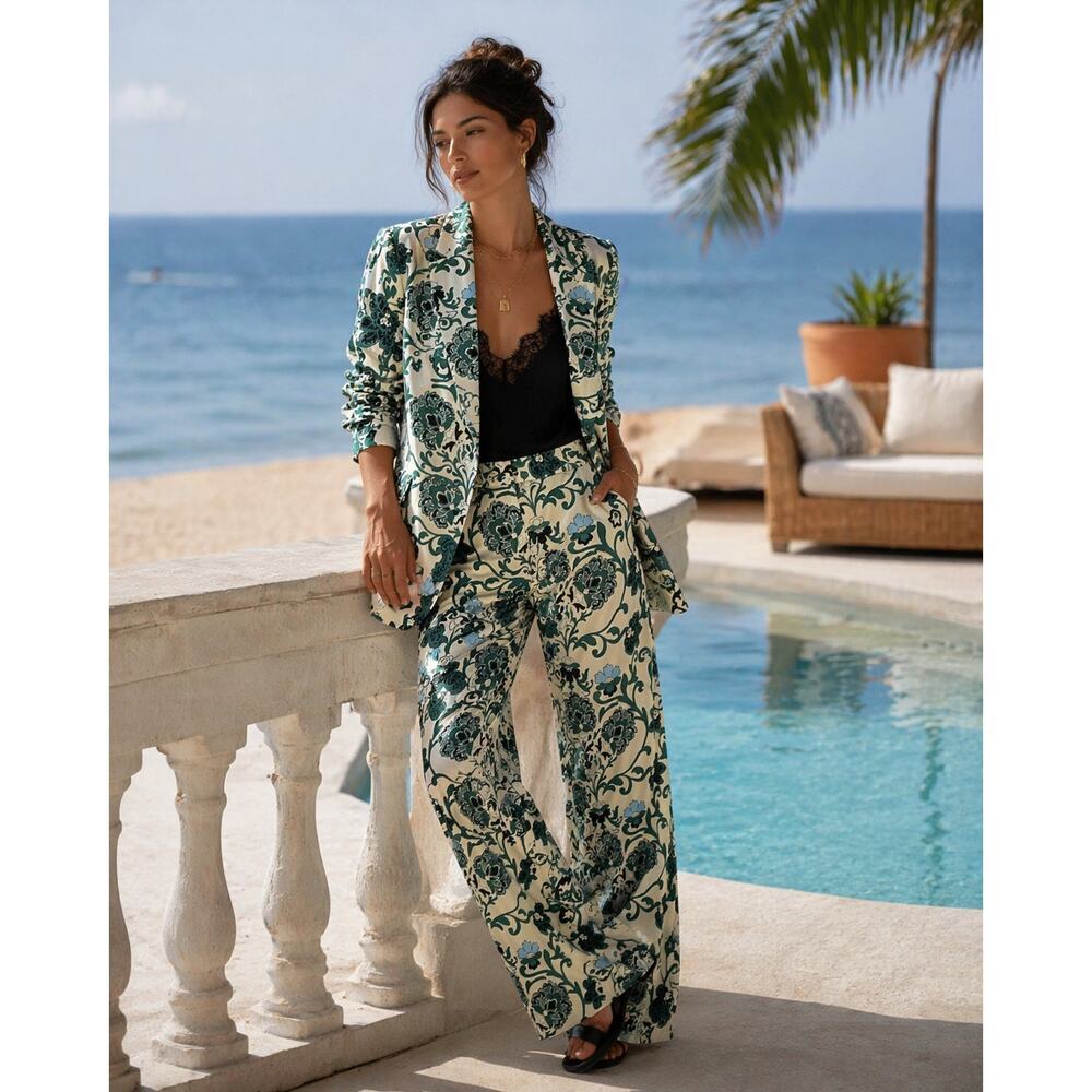 Rachel Zoe Women Notch Lapel Printed Satin Blazer and pants suit set  Sz XS